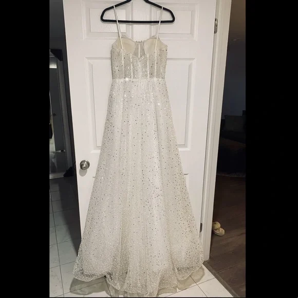 Berta style wedding dress - Picture 3 of 4